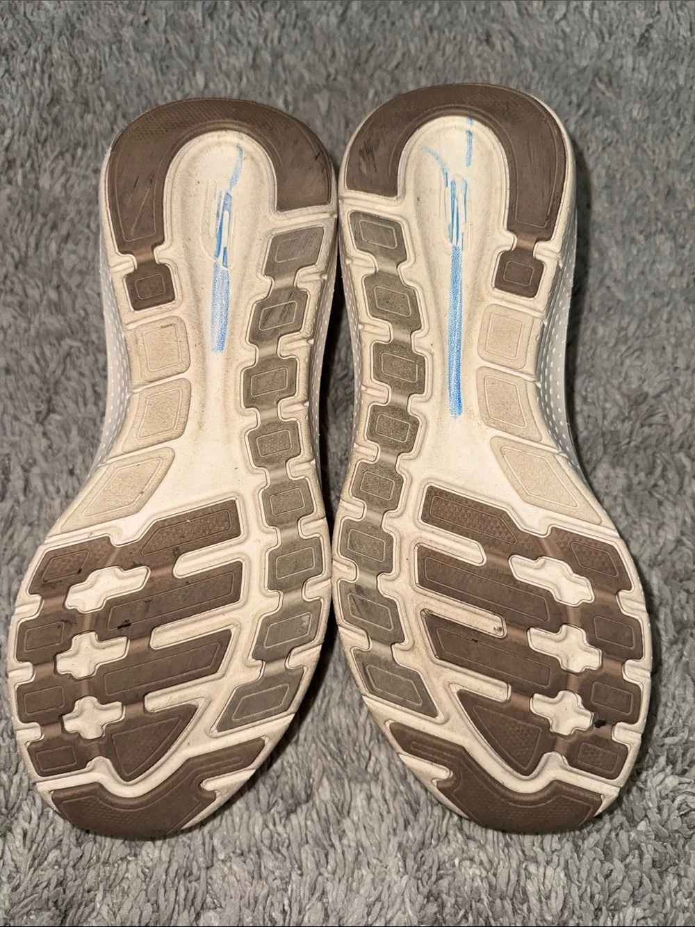 Skechers slip knit
